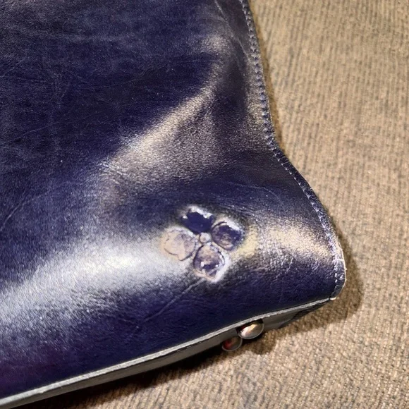 Patricia Nash Tote - Picture 6 of 8